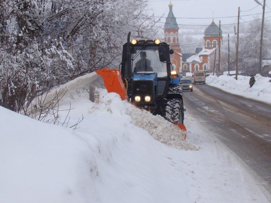 Шесть новых тракторов будут обеспечивать чистоту на улицах Ижевска зимой