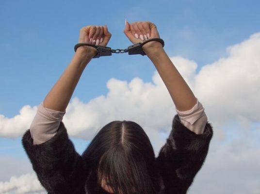 В Ижевске на 5 лет осуждена женщина за незаконный оборот наркотиков