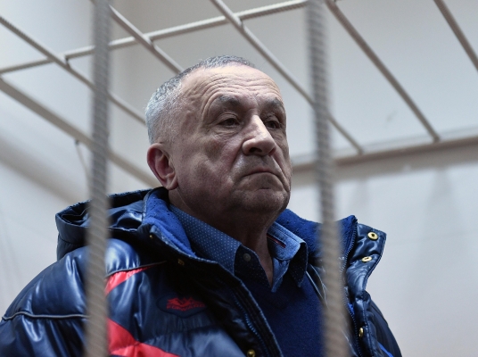 Заседания суда по делу экс-главы Удмуртии Александра Соловьева отложили из-за  коронавируса