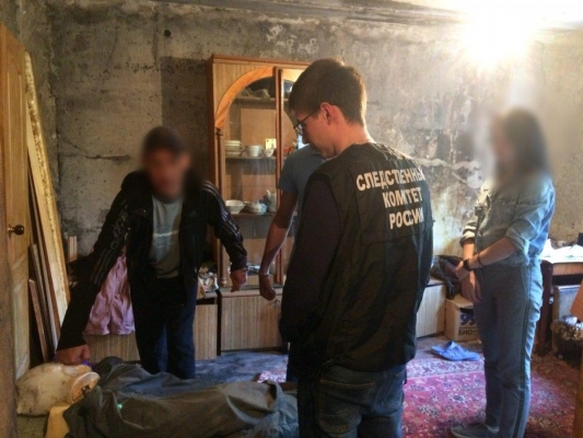 46-летнего мужчину до смерти избили в квартире по улице Гагарина в Ижевске