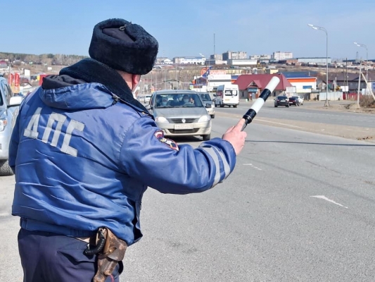 Не оплатившего 100 штрафов за нарушение ПДД водителя задержали в Ижевске