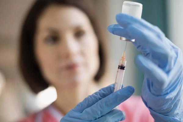 Более 28,5 тысяч человек в Удмуртии записались на вакцинацию от коронавируса через портал Госуслуг 