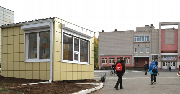 Контрольно-пропускные пункты устанавливают в 18 школах Ижевска