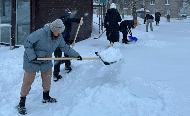 Более 350 проверок уборки снега во дворах провела жилищная инспекция 