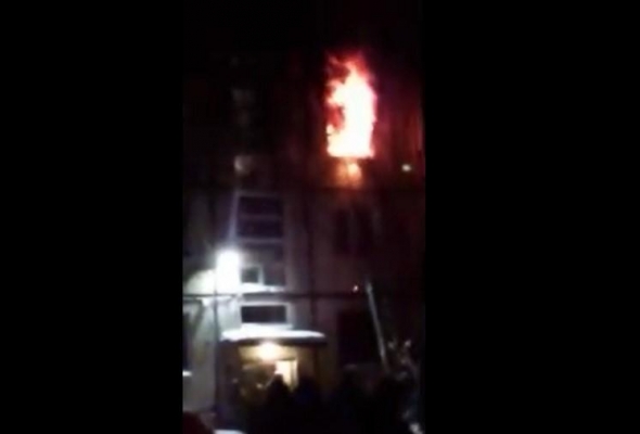 Пожарные в Ижевске спасли 4 человек из горящего дома