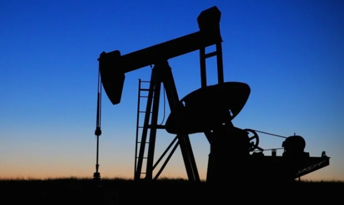 Аналитики отметили высокий риск возобновления роста котировок нефти